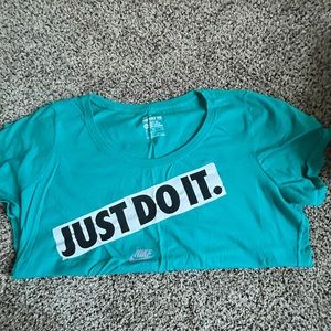 Nike graphic logo T-shirt